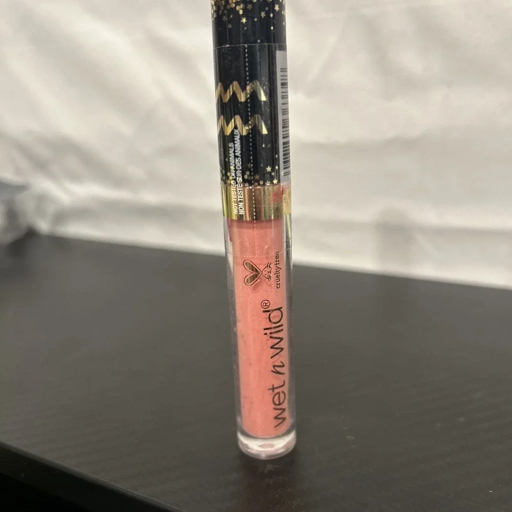 wet n wild Color‎ Icon Lip Gloss Aquarius 0.12 Fl Oz (Pack of 1),